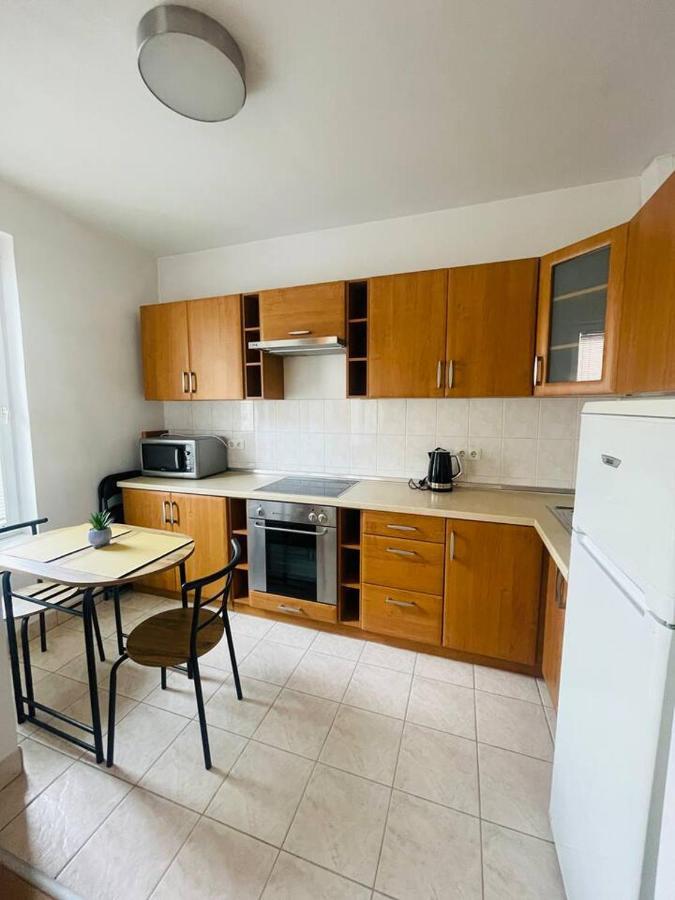Central Studio Close To Andrassy Avenue For 4 Persons بودابست المظهر الخارجي الصورة